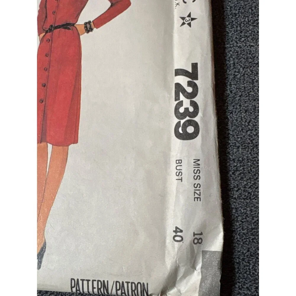 McCalls Vintage Sewing Pattern 7239 Misses Dress Size 18 uncut